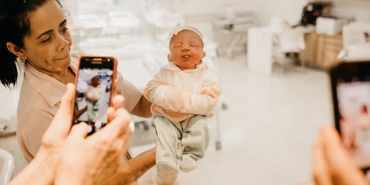 10 Essential Steps in Your Newborn Diaper Changing Guide
