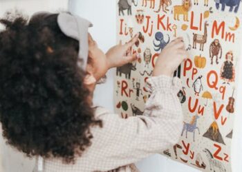 5 Easy Montessori Learning Activities at Home for Toddlers